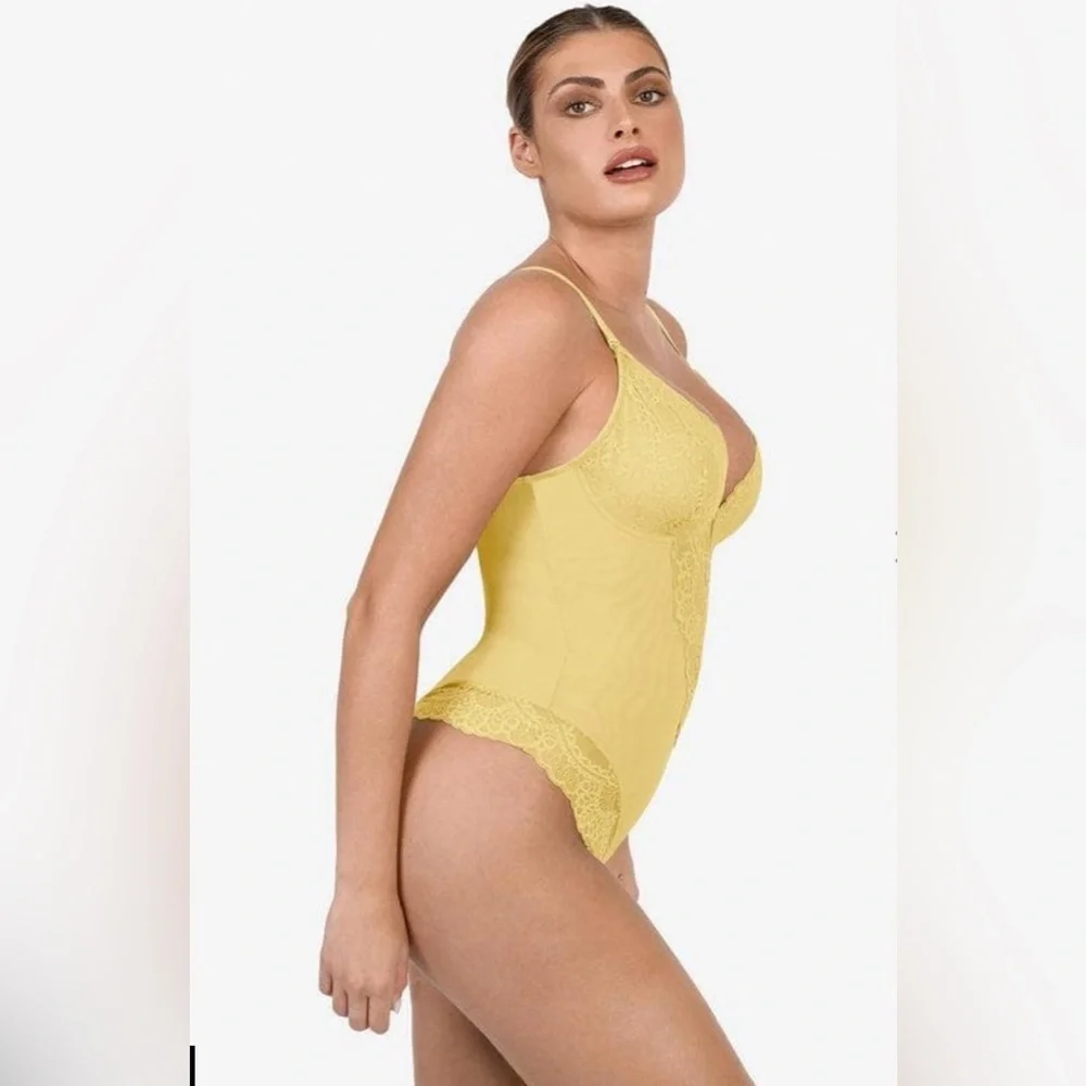 Popilush Shapewear Lace Deep V-Neck Sculpting Thong Bodysuit NWT